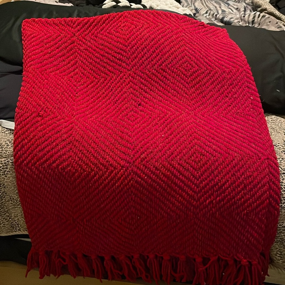 Throw blanket